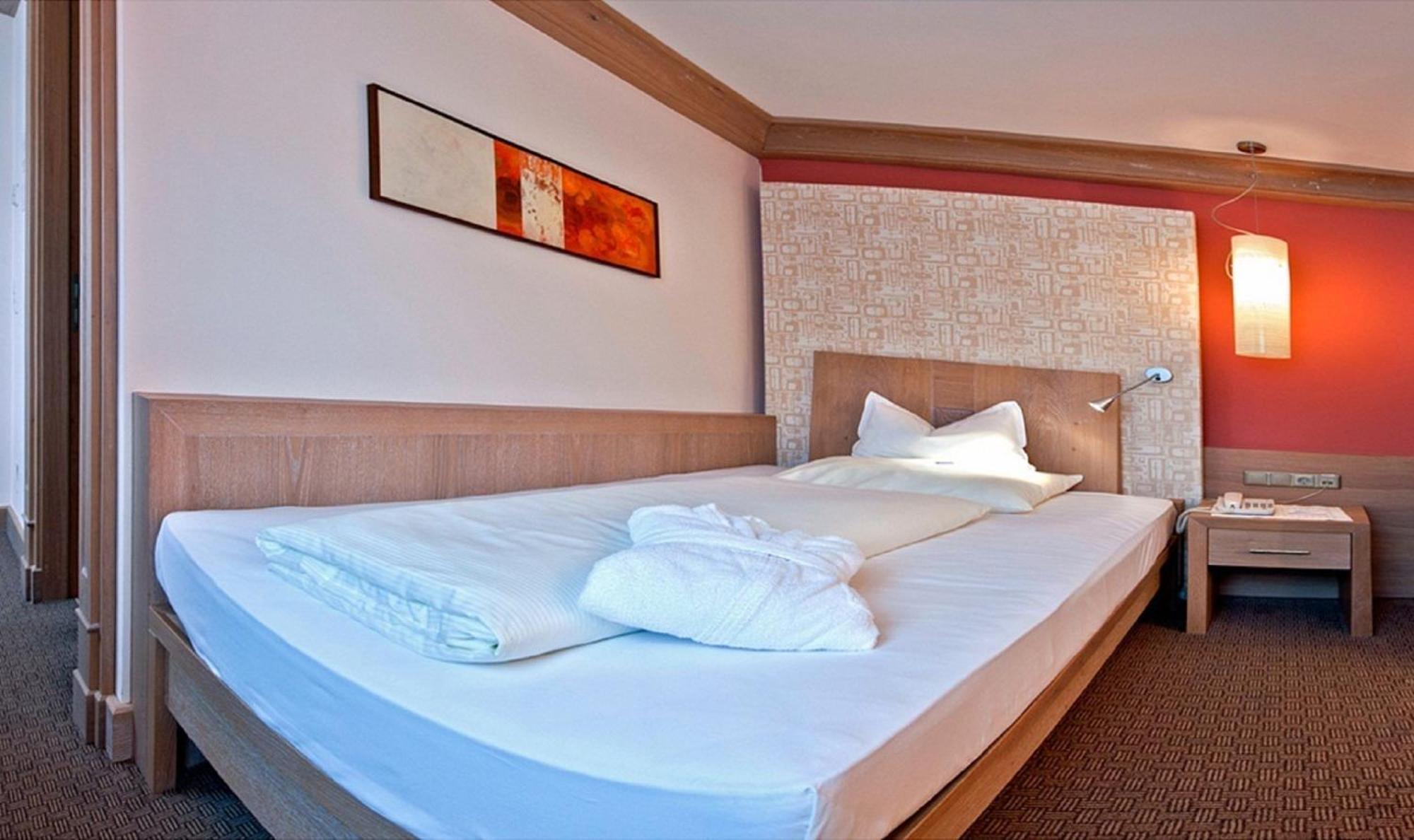 Wellnesshotel Schoenruh - Adults Only Seefeld in Tirol Bilik gambar